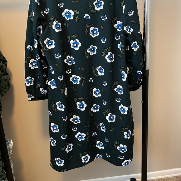 Ann Taylor Factory Floral Balloon Sleeve Shift Dress - Picture 2 of 4